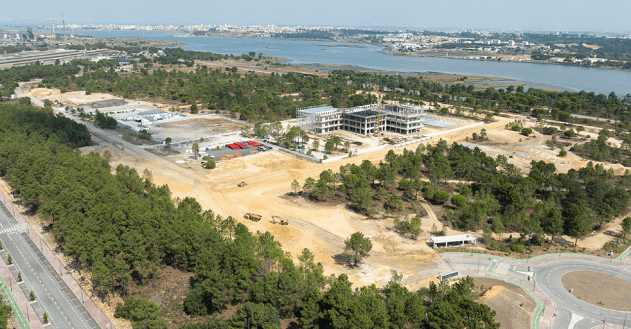 Hovione Tejo no Seixal entra em fase final de construção vista aerea | Hovione